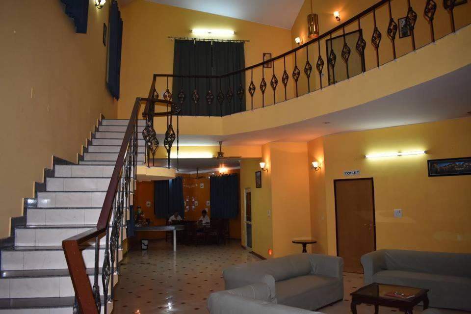 Kajipuria Resort Gajraula Ngoại thất bức ảnh