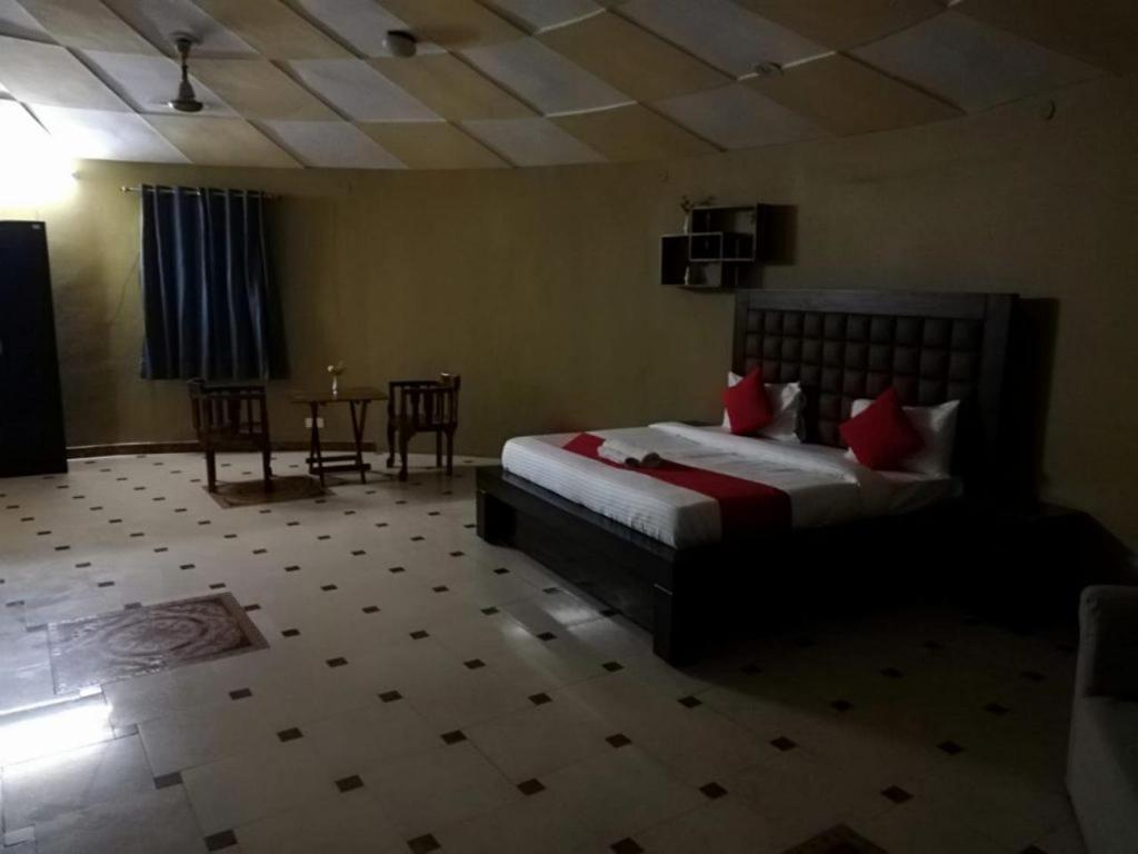 Kajipuria Resort Gajraula Ngoại thất bức ảnh